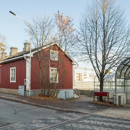 Unique Open Space Loft Studio In The Attic Lägenhet